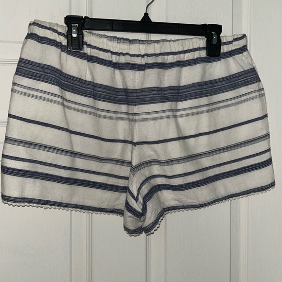 Ralph Lauren High Waist Blue and White Striped Shorts - Picture 2 of 3